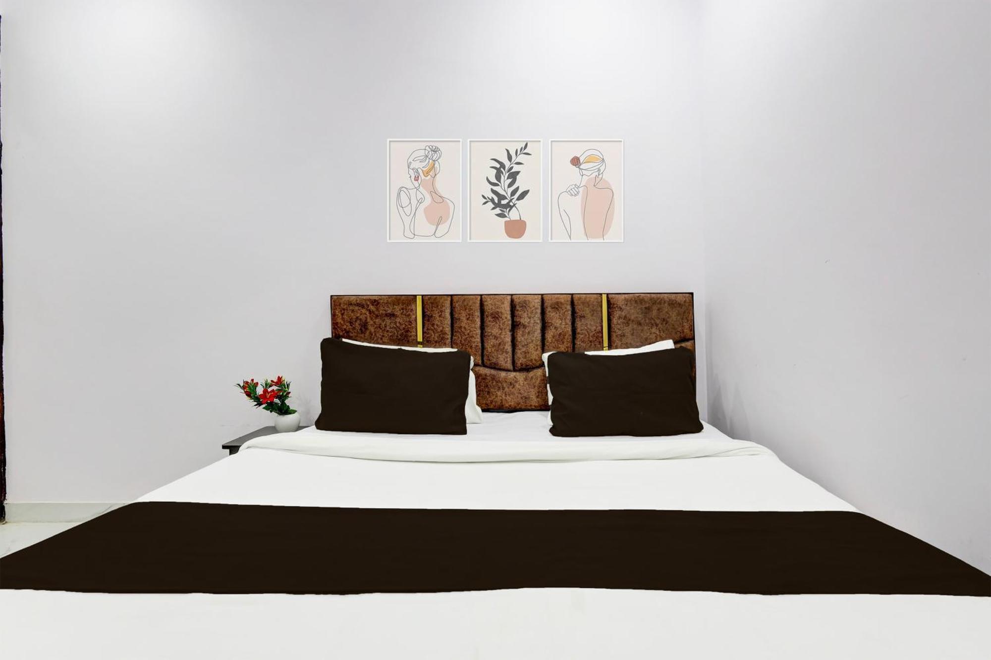 Hotel The Arrow Near Paschim Vihar 델리 외부 사진