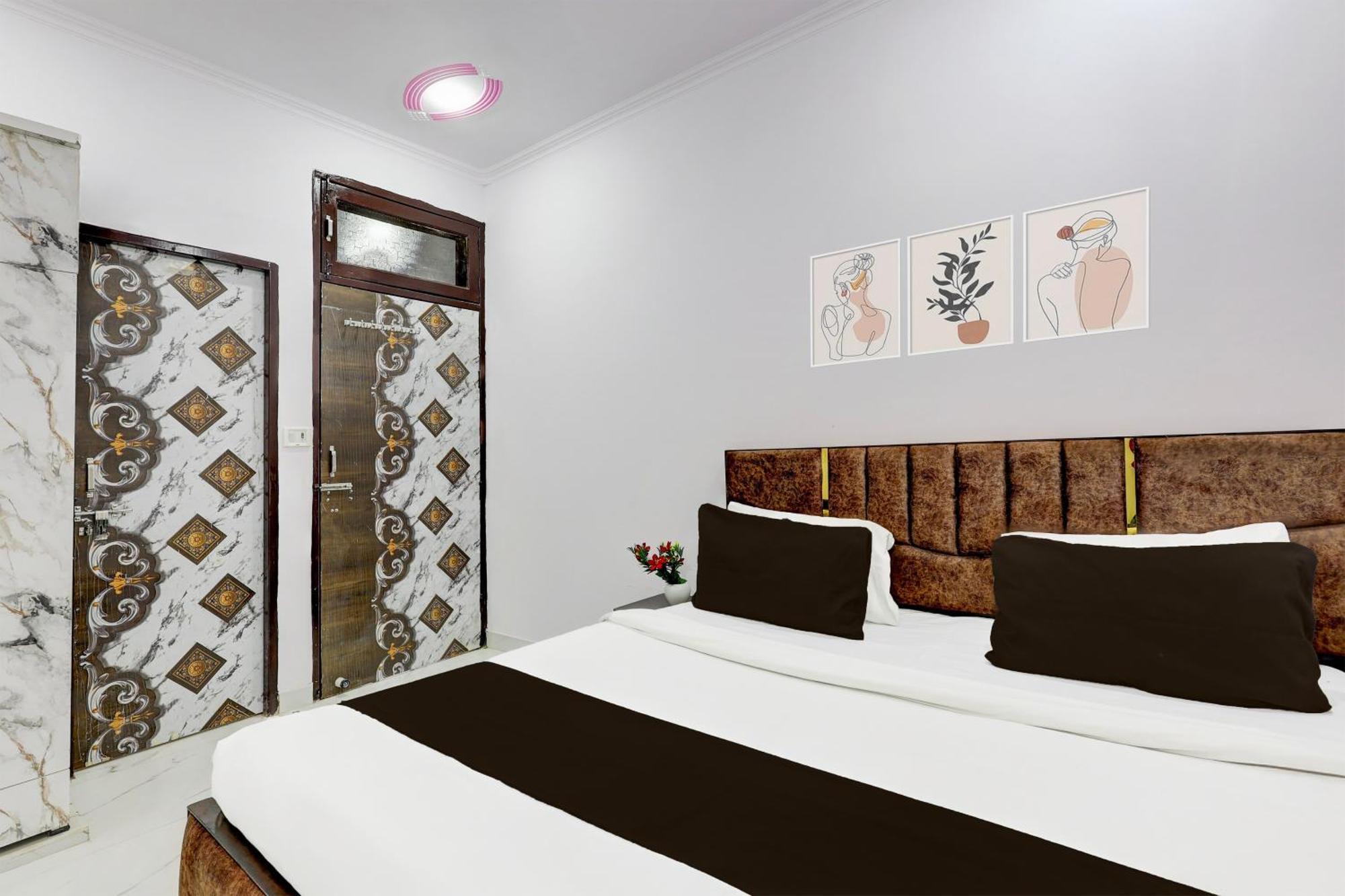 Hotel The Arrow Near Paschim Vihar 델리 외부 사진