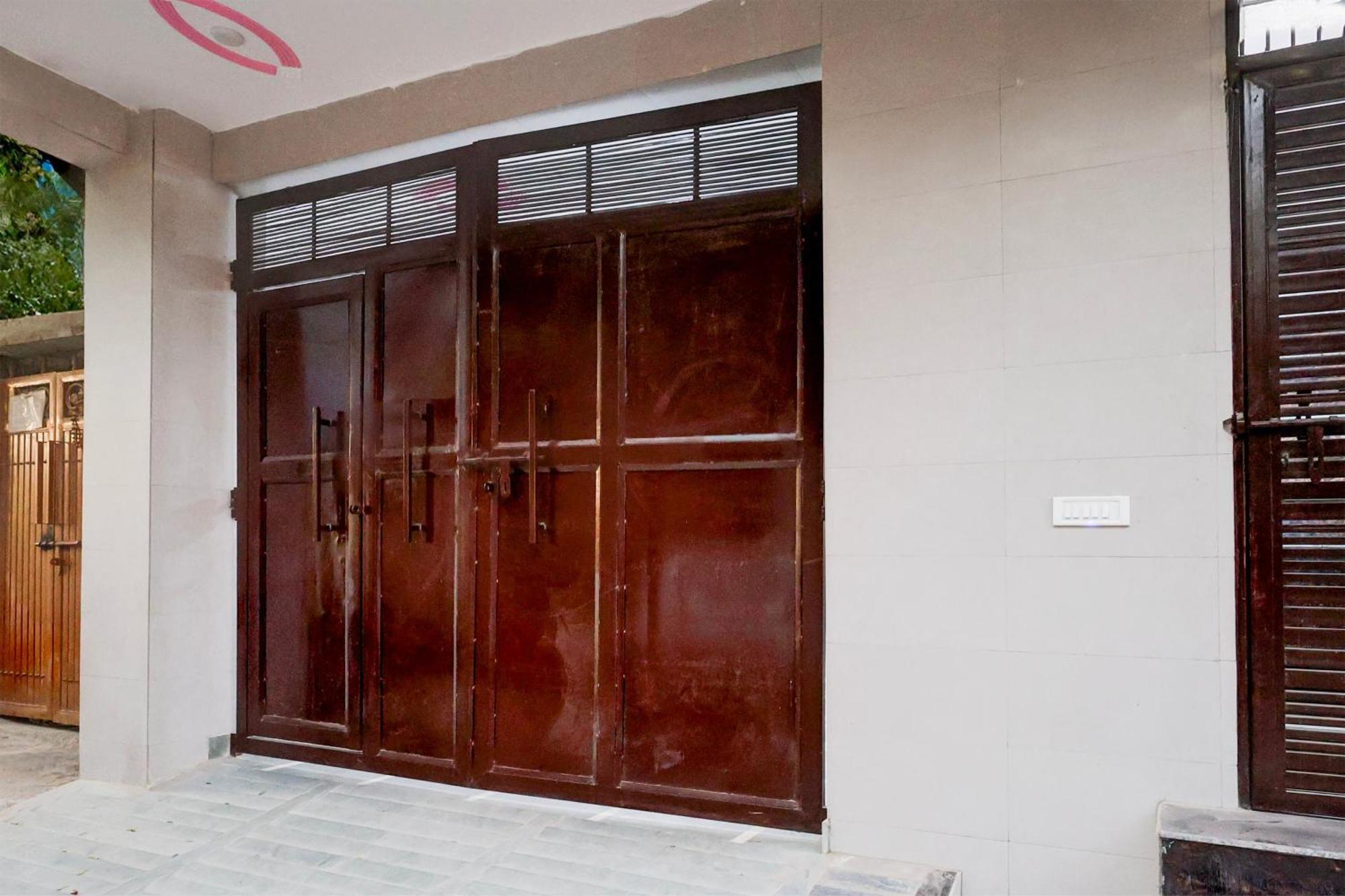 Hotel The Arrow Near Paschim Vihar 델리 외부 사진